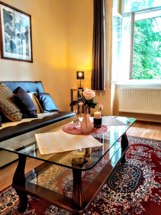 Apartment Sense Of Zizkov, Prague